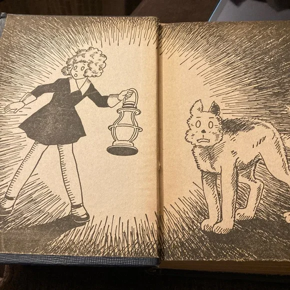 Title: Little Orphan Annie and the Gila Monster Gang
Author/Editor: Harold Gray - Picture 8 of 8